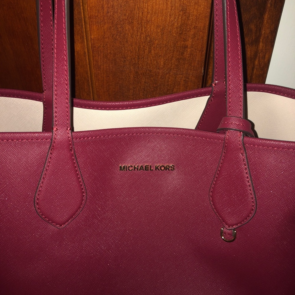 Michael Kors bag - Picture 2 of 4